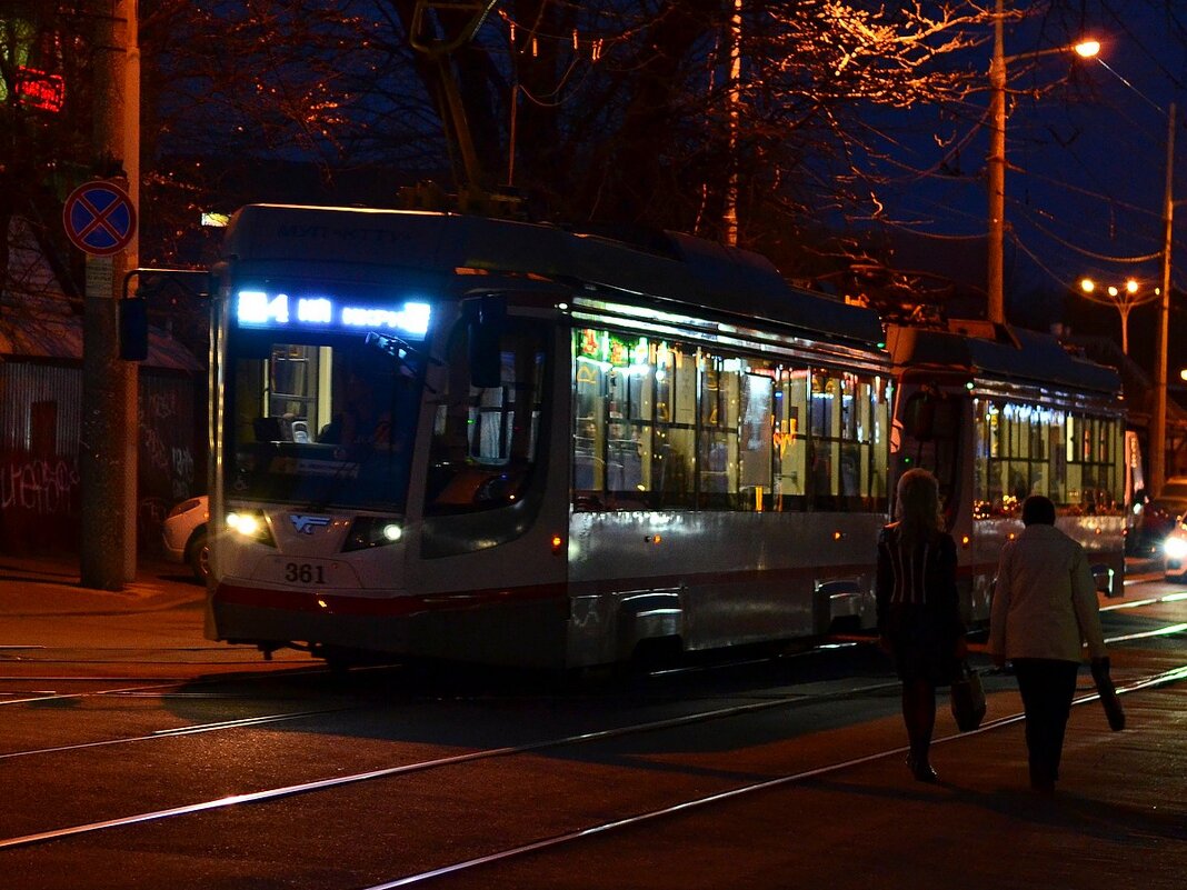 По ночной улице - Александр Рыжов По ночной улице - Александр Рыжов