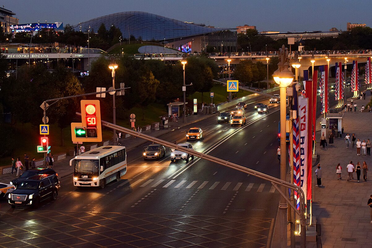 Вечерняя Москва в День города. - Татьяна Помогалова