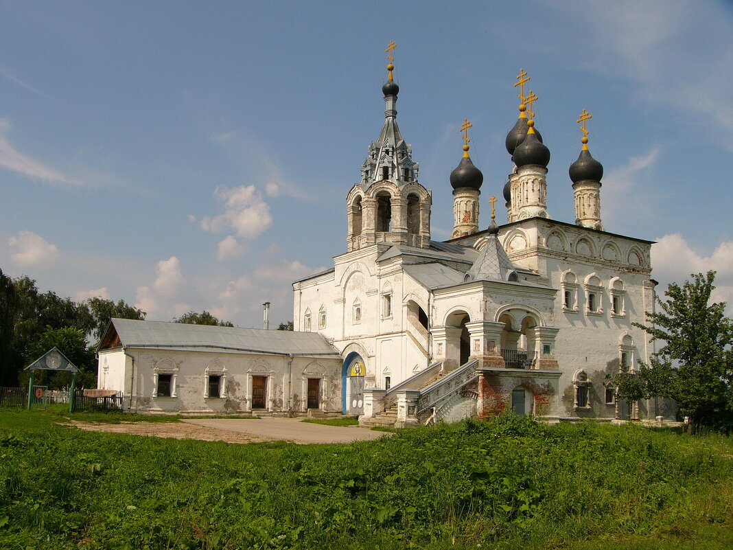 Церковь в селе Исады Рязанской области. - Виктор 