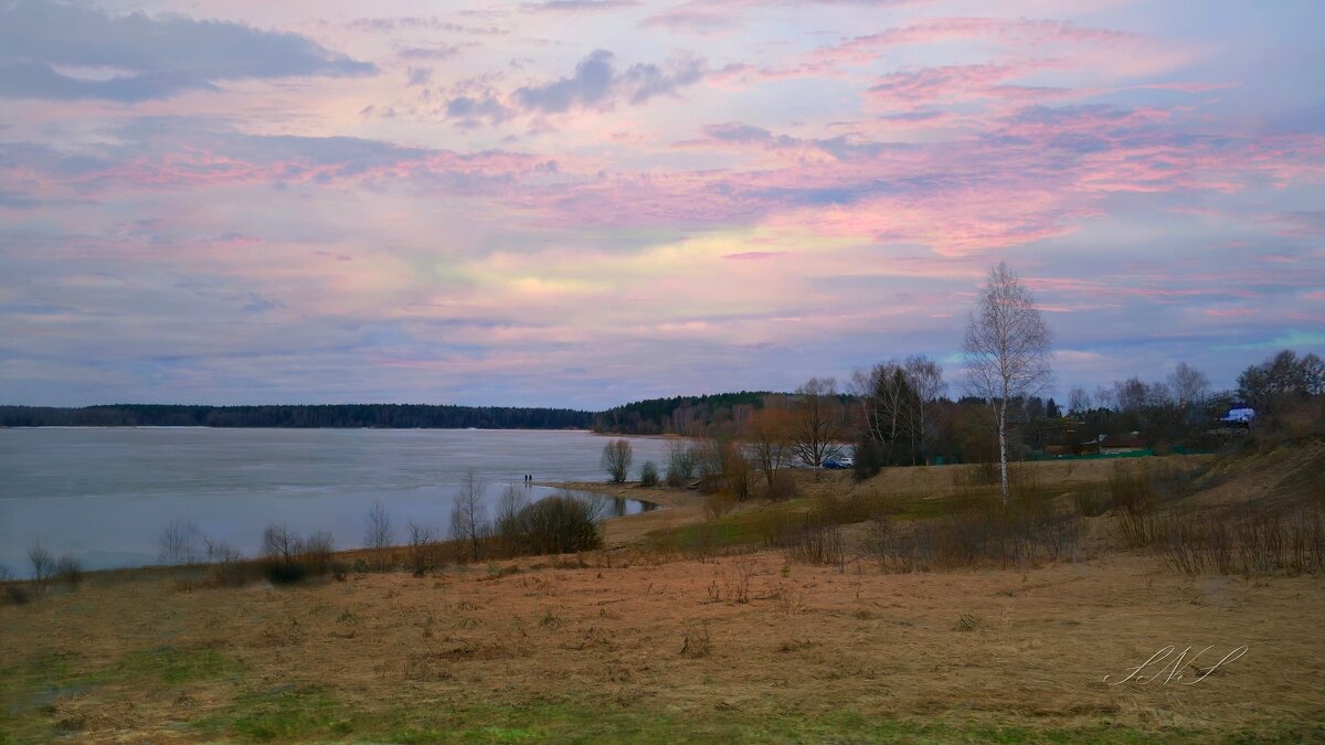 На вечерней заре - Николай Соколухин