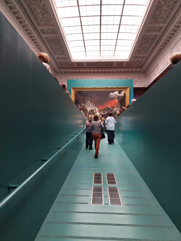 Пандус, ведущий к "Последнему дню Помпеи" - Ирина Румянцева Пандус, ведущий к "Последнему дню Помпеи" - Ирина Румянцева