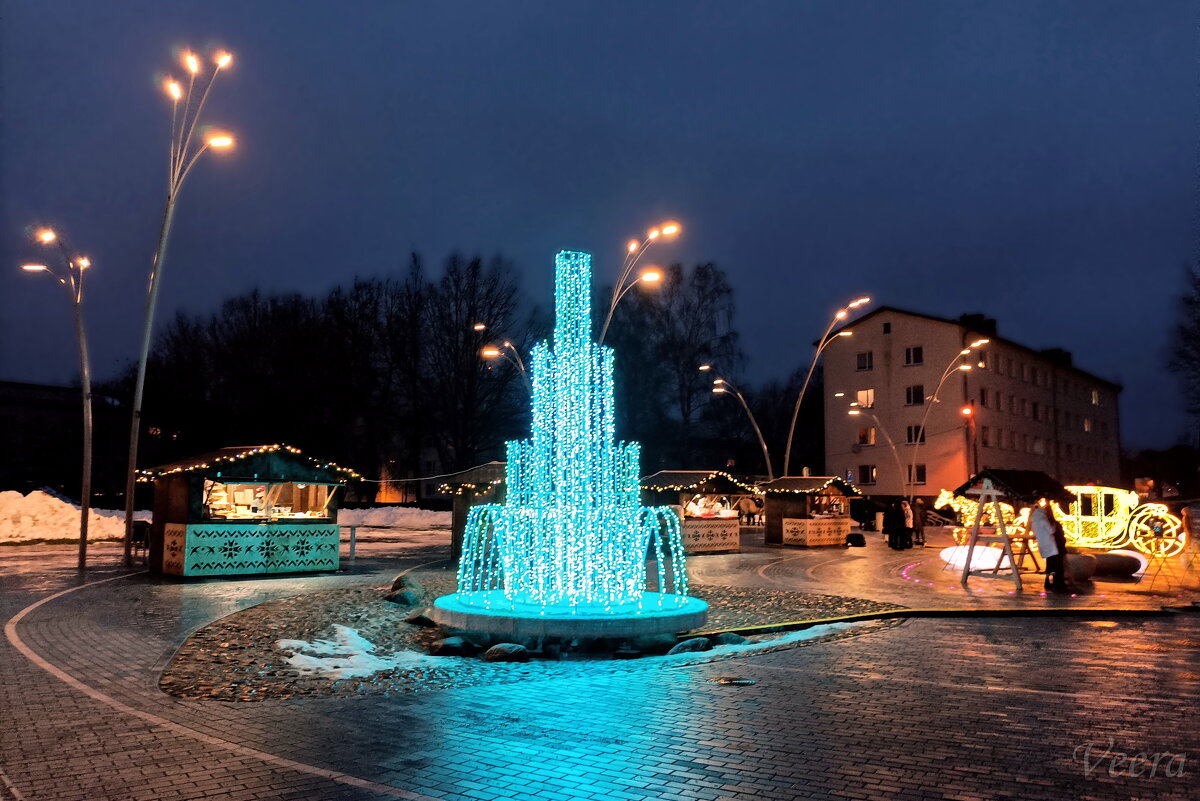 Ярмарка на Стокгольмской площади в Нарве - veera v