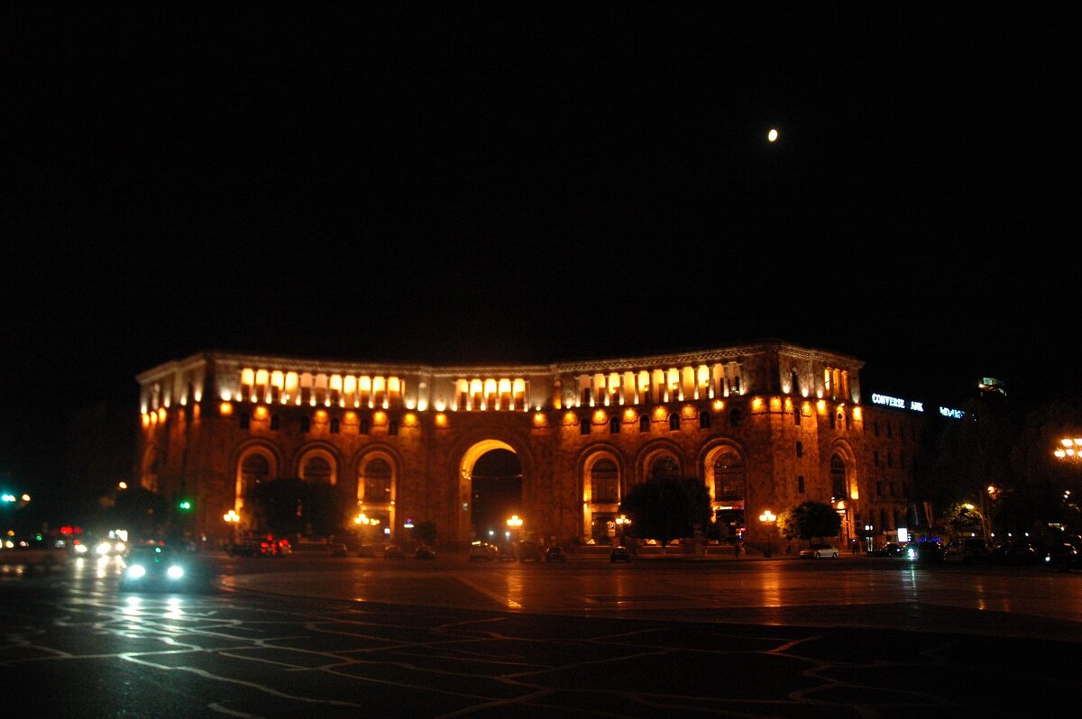 Площадь Республики ночью - Alexandra Sakharova