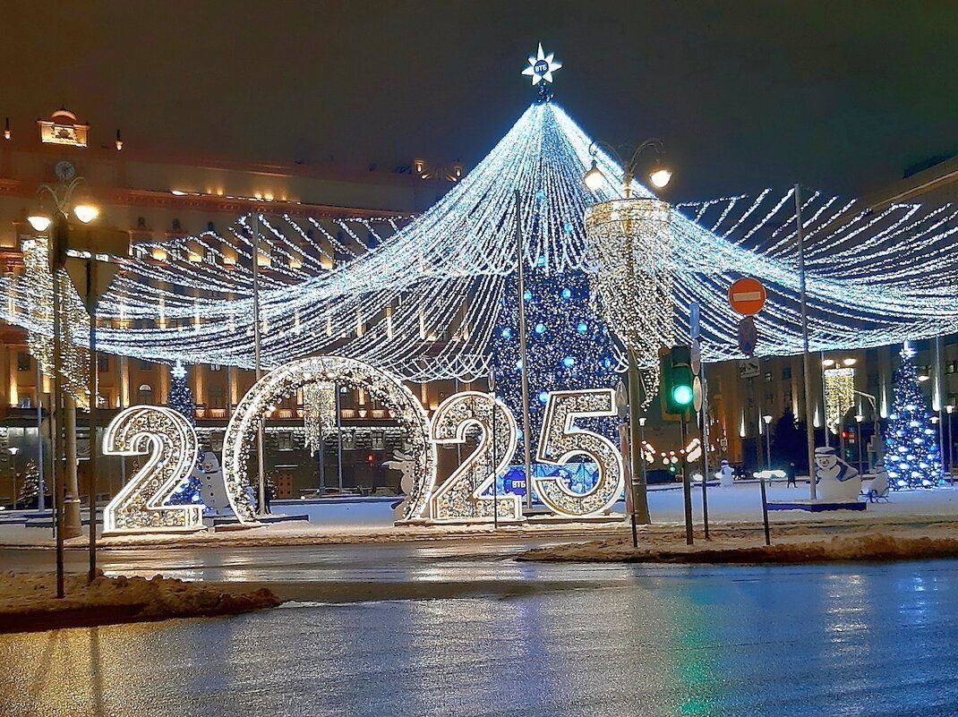 Новогодняя Москва 2025.  Лубянская пл. - Ольга Довженко