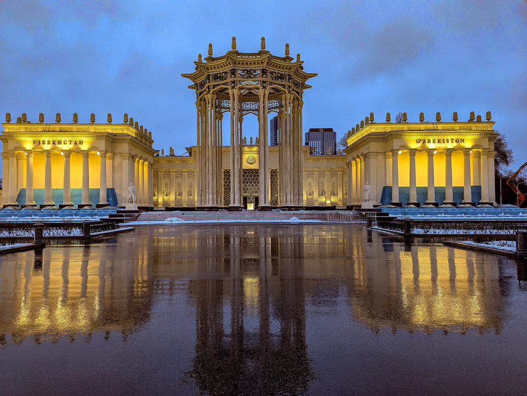 Павильон на ВДНХ - Наталья Крюкова Павильон на ВДНХ - Наталья Крюкова