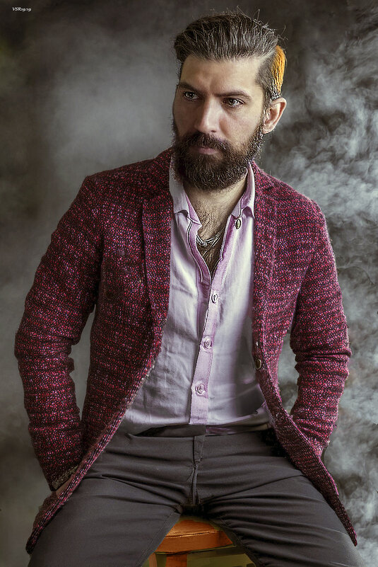 Studio portrait - Shmual & Vika Retro Studio portrait - Shmual & Vika Retro