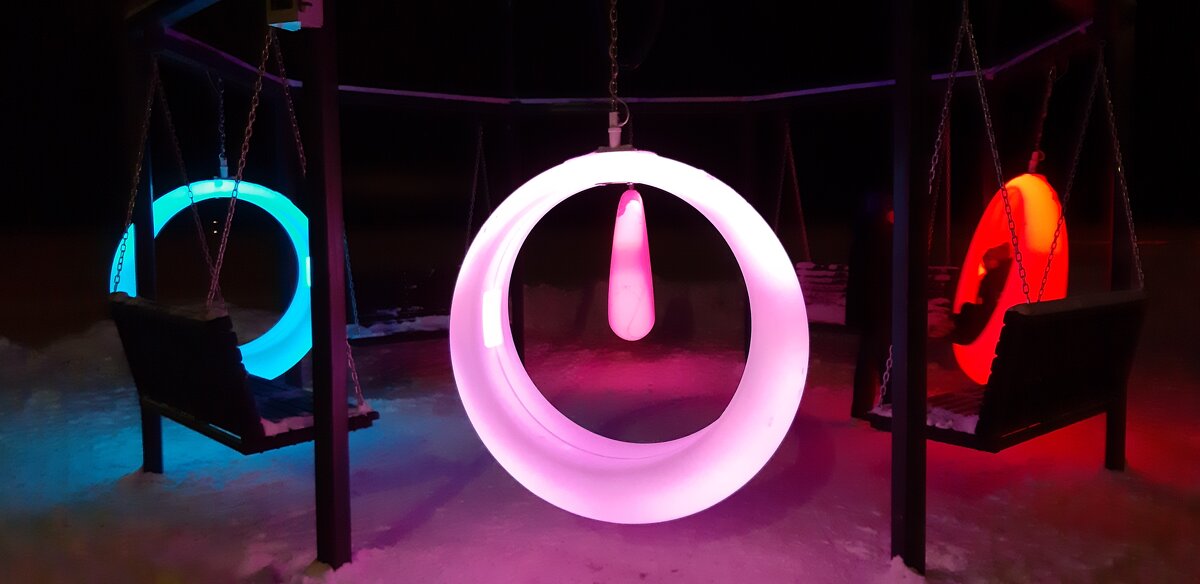 Качели в ночи - Ольга Качели в ночи - Ольга