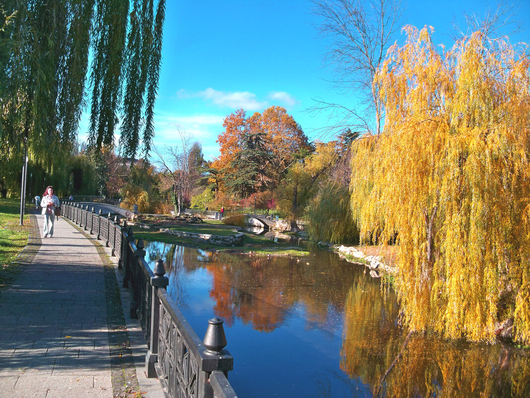 Набережная Салгира - Валентин Семчишин Набережная Салгира - Валентин Семчишин