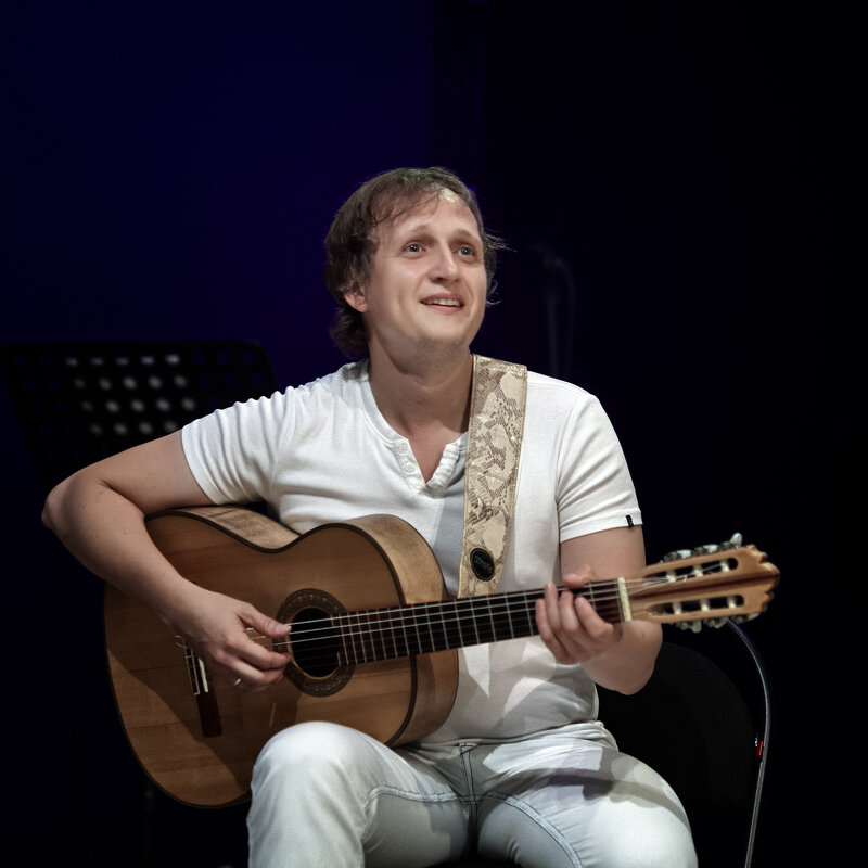 * - Александр Лисовский