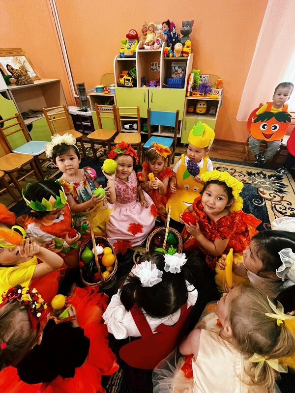 Праздник - Андрей Хлопонин Праздник - Андрей Хлопонин