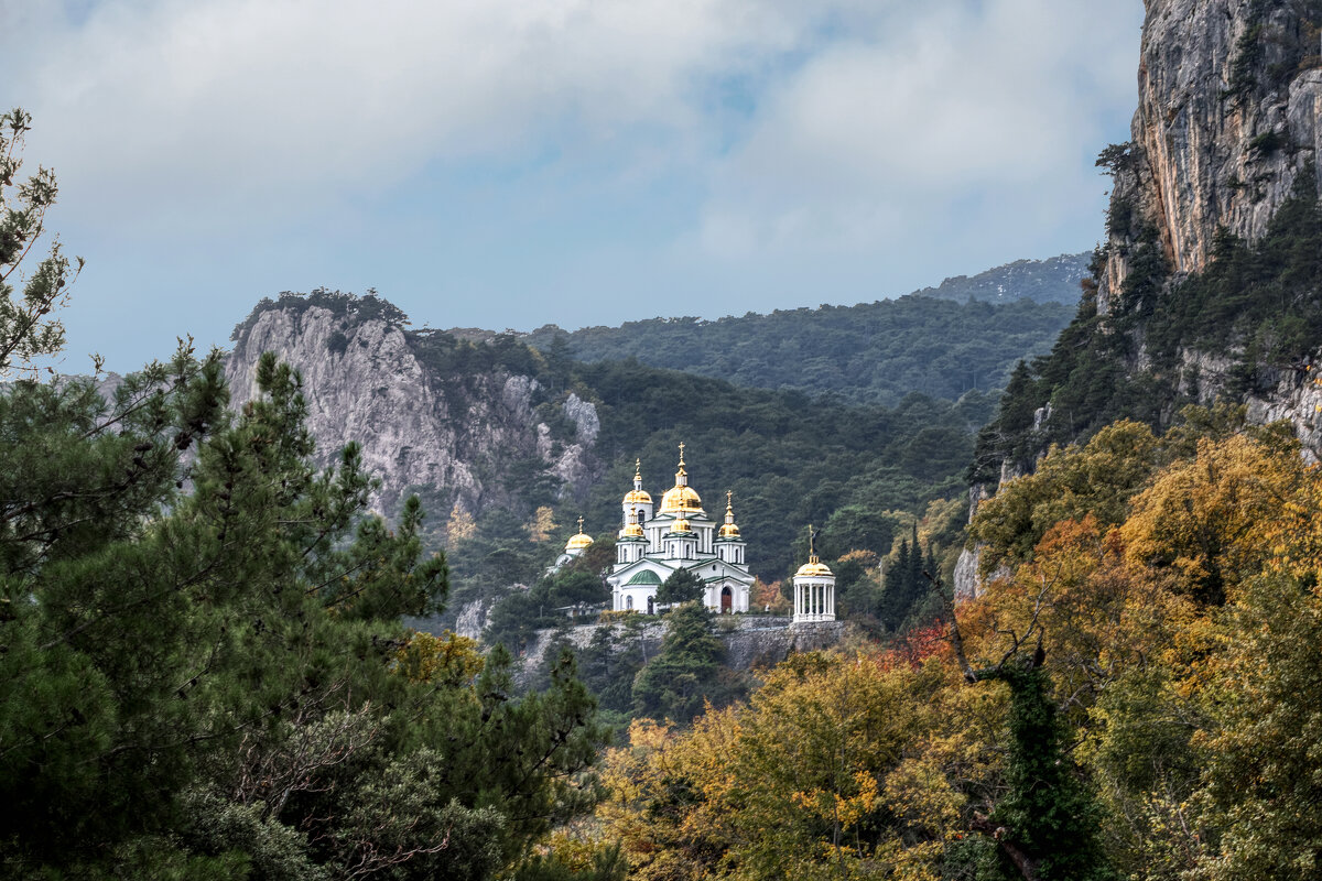 Крым, Храм Архангела Михаила в  Ореанде - But684 