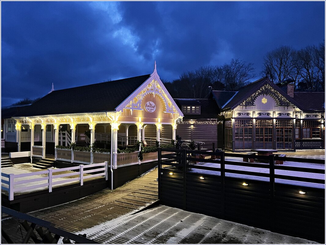 Кафе у моря. - Валерия Комова