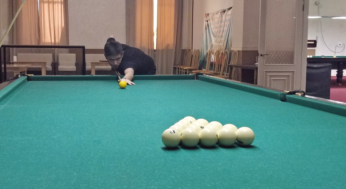 Разбитие пирамиды - Андрей Хлопонин Разбитие пирамиды - Андрей Хлопонин