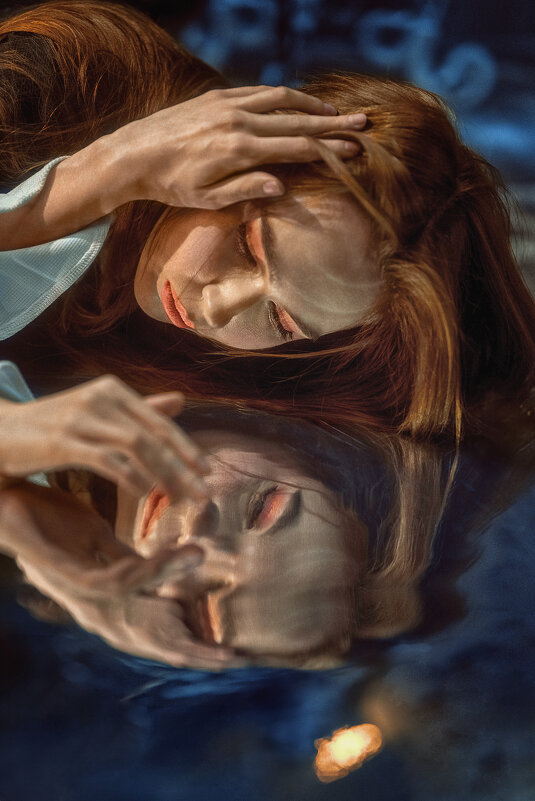 Игра с отражением - Юрий Захаров Игра с отражением - Юрий Захаров