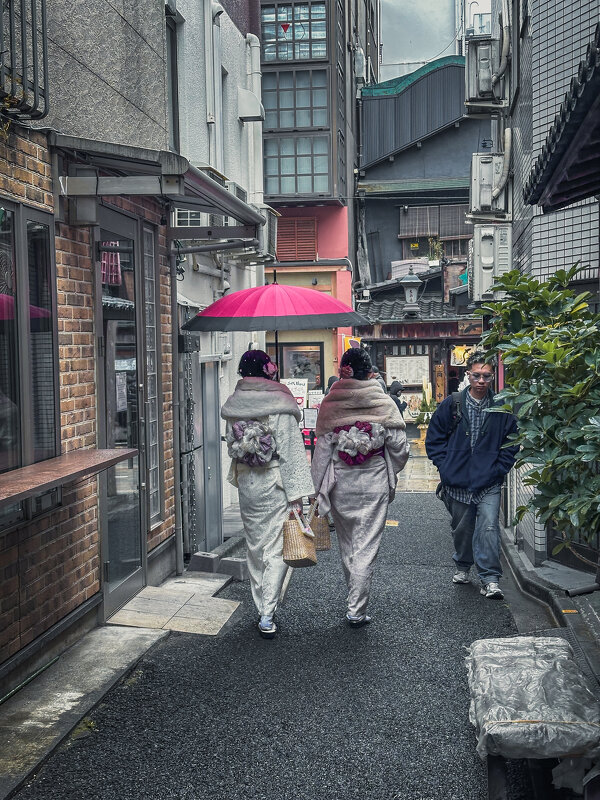 Под дождем - Дмитрий Под дождем - Дмитрий