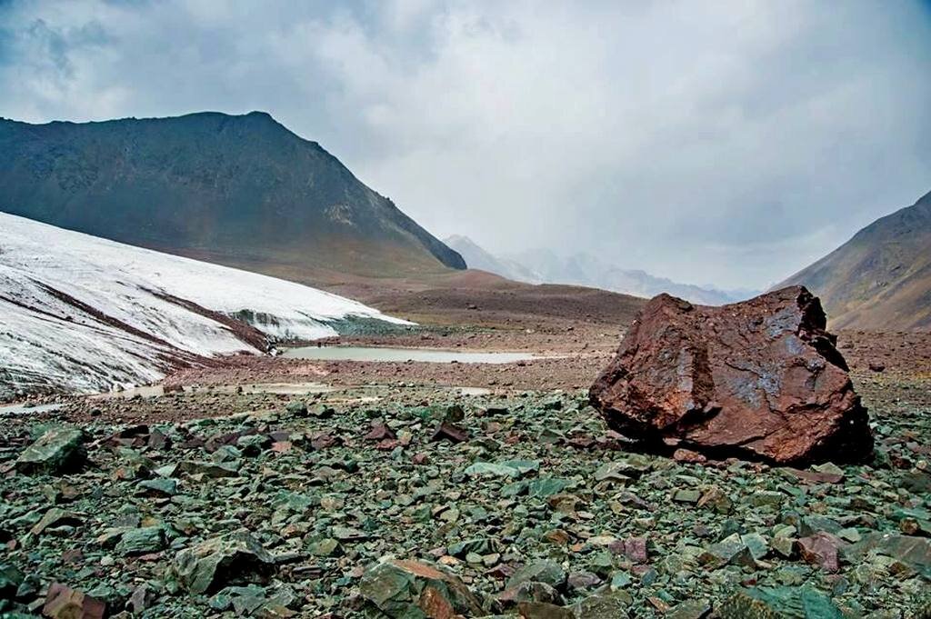 ПО ВЕРХАМ, h~3800м - Виктор Осипчук ПО ВЕРХАМ, h~3800м - Виктор Осипчук