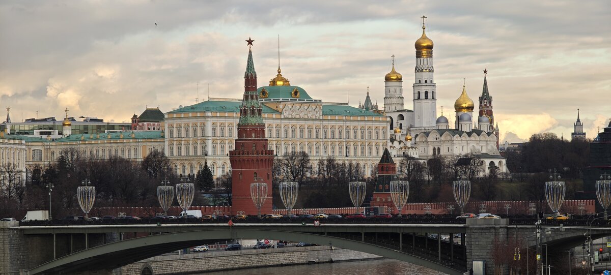 Московский Кремль - <<< Наташа >>>