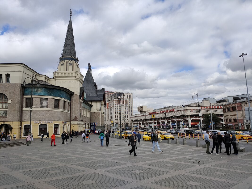 Площадь трёх вокзалов - Валерий Судачок
