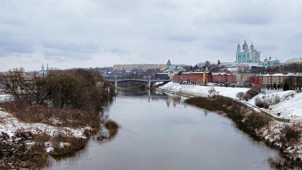 По состоянию на 6 февраля вода в Днепре не замёрзла. - Милешкин Владимир Алексеевич По состоянию на 6 февраля вода в Днепре не замёрзла. - Милешкин Владимир Алексеевич