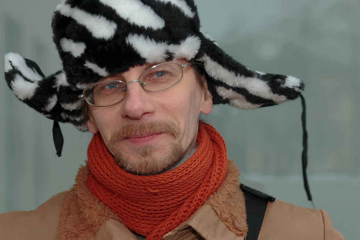 Шурик (, внук почтальона Печкина, но это неточно) - Валерий Паршин