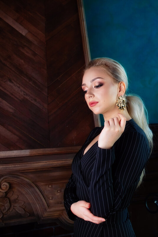 Портрет у камина. - Алексей Хаустов Портрет у камина. - Алексей Хаустов