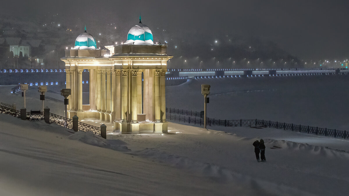 Вечер на набережной - Сергей Шатохин Вечер на набережной - Сергей Шатохин