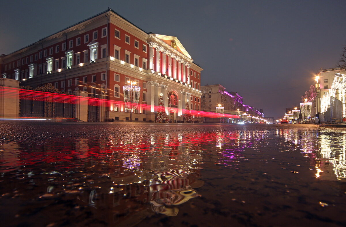 Тверская 13 - Михаил Бибичков Тверская 13 - Михаил Бибичков