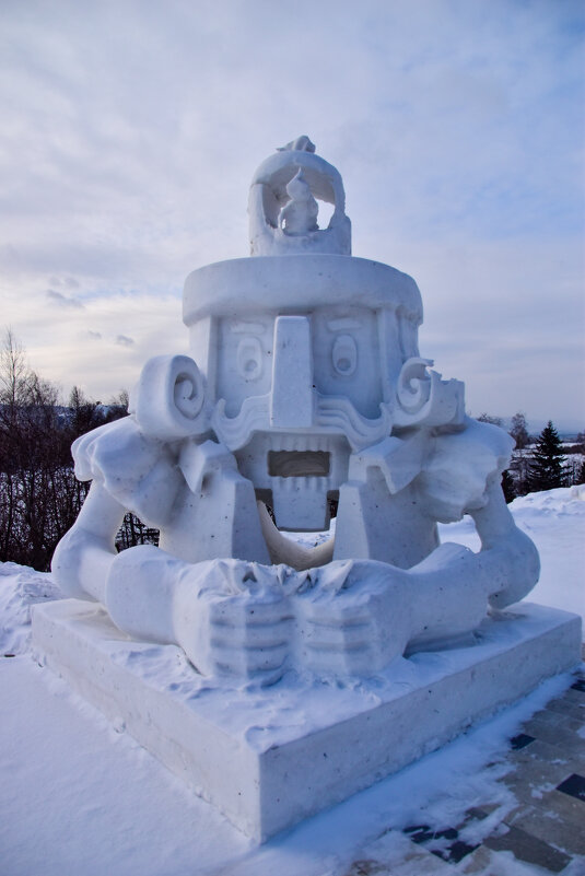 Снежные фигуры - Владимир Звягин Снежные фигуры - Владимир Звягин