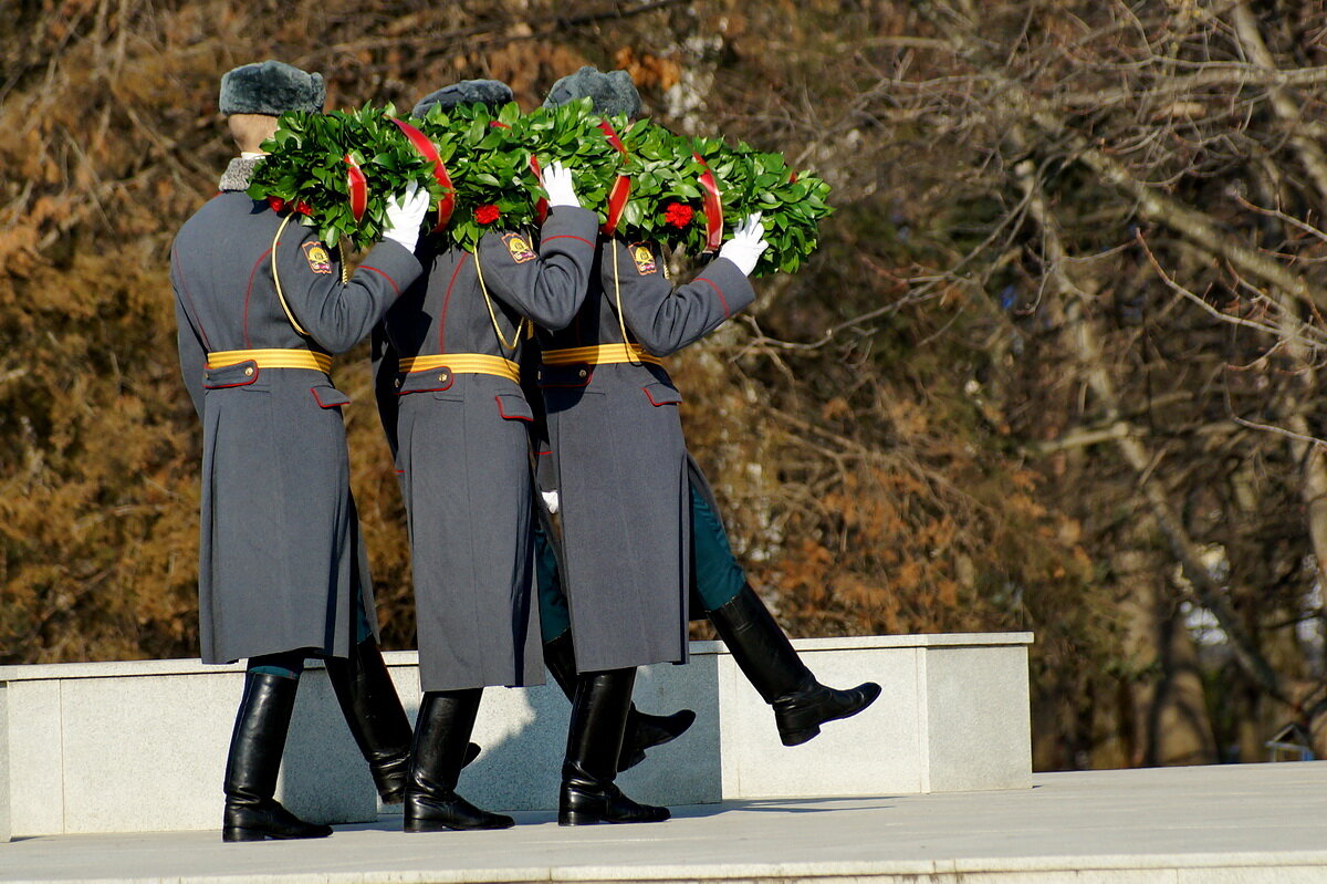 12 Феврале - Освобождение г. Краснодара в 1943г. - Николай Саржанов 12 Феврале - Освобождение г. Краснодара в 1943г. - Николай Саржанов