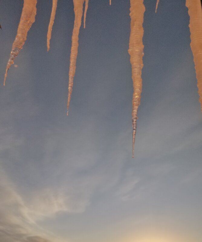 Солнечные сосульки - Андрей Хлопонин