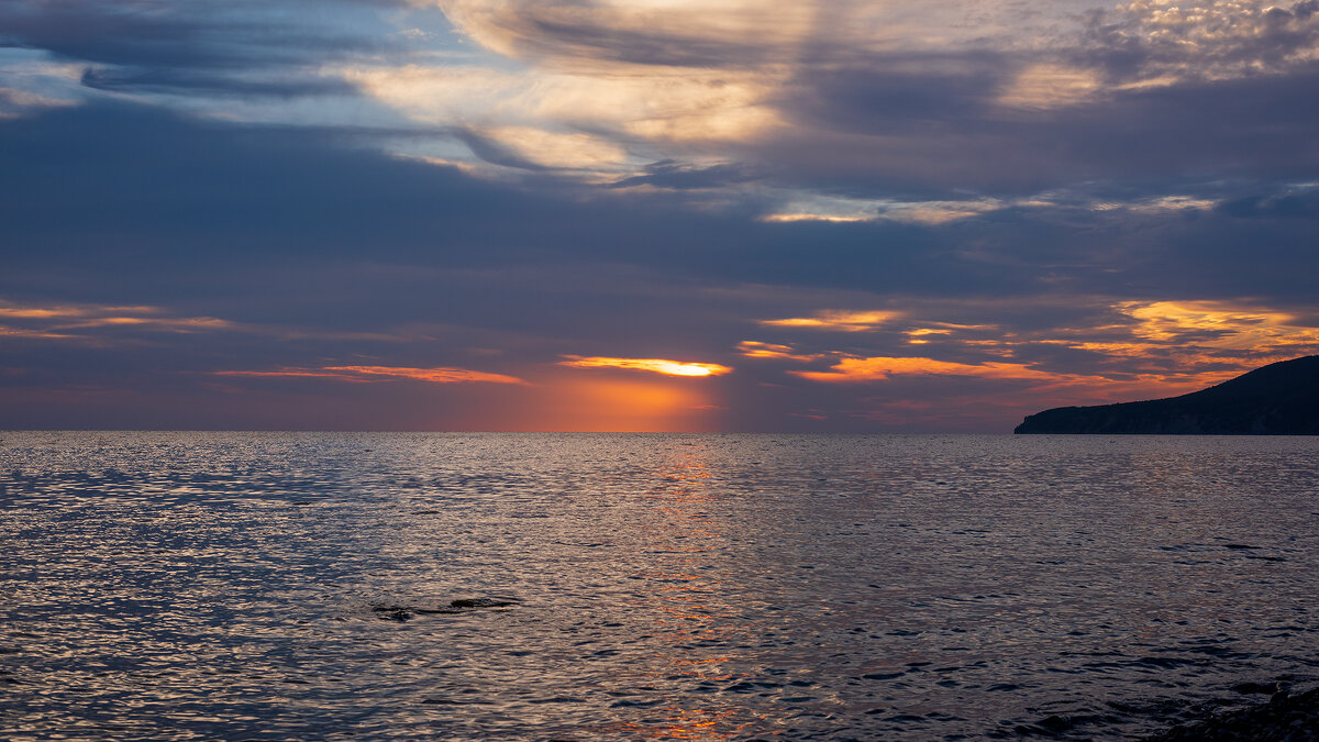Закат на море - Владимир Лазарев Закат на море - Владимир Лазарев