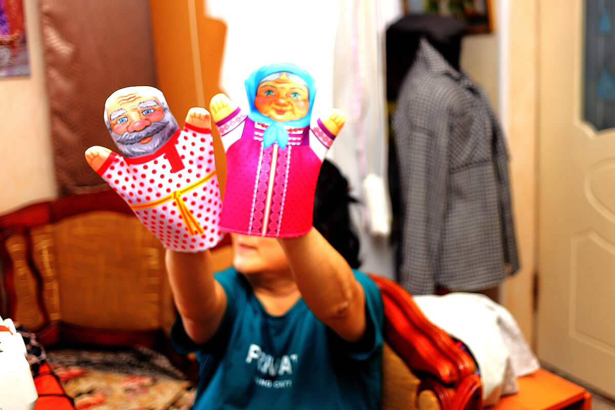 Бабушка рядышком с дедушкой - Юрий Гайворонскiий Бабушка рядышком с дедушкой - Юрий Гайворонскiий