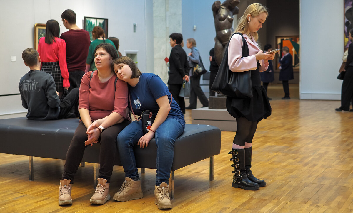 Зарисовка из Музея - юрий поляков Зарисовка из Музея - юрий поляков