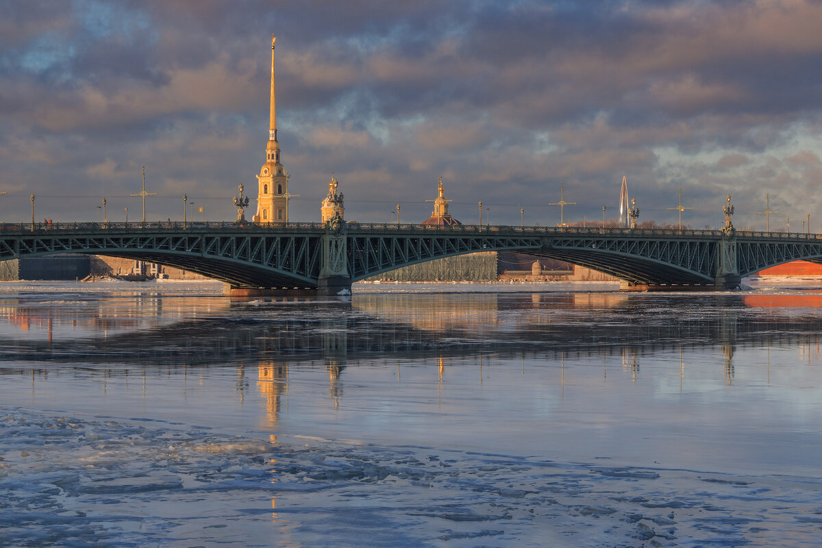 Просто Троицкий мост в январе... - Валерий Паршин Просто Троицкий мост в январе... - Валерий Паршин