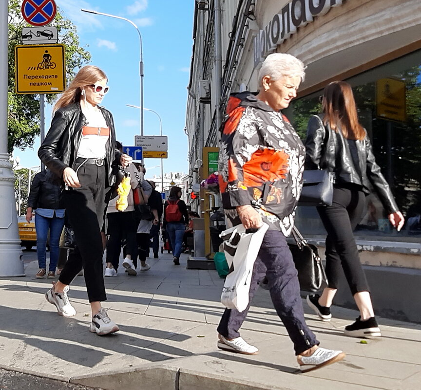 *** - Владимир Захаров