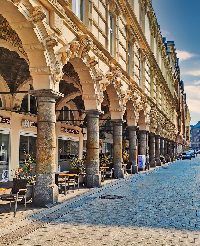 На Гамбургских улицах. Коллонады - Андрей K. На Гамбургских улицах. Коллонады - Андрей K.