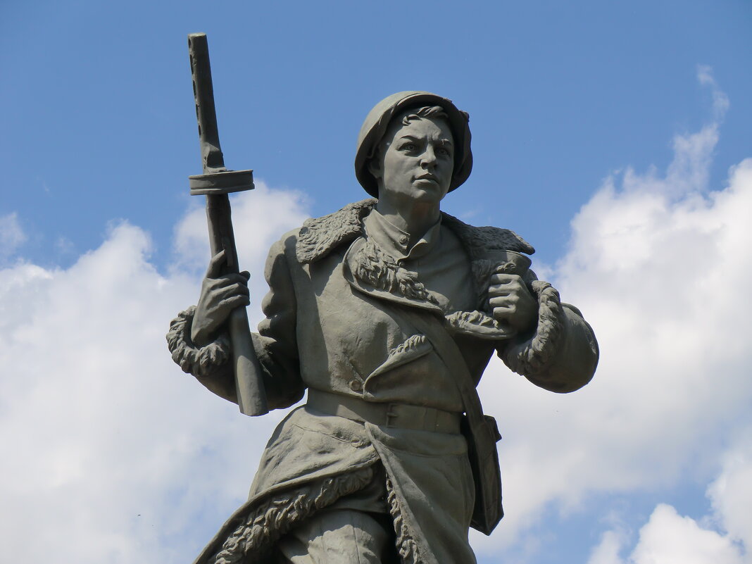 Великие Луки. Памятник на захоронении Александра Матросова...Победа80 - Владимир Павлов Великие Луки. Памятник на захоронении Александра Матросова...Победа80 - Владимир Павлов