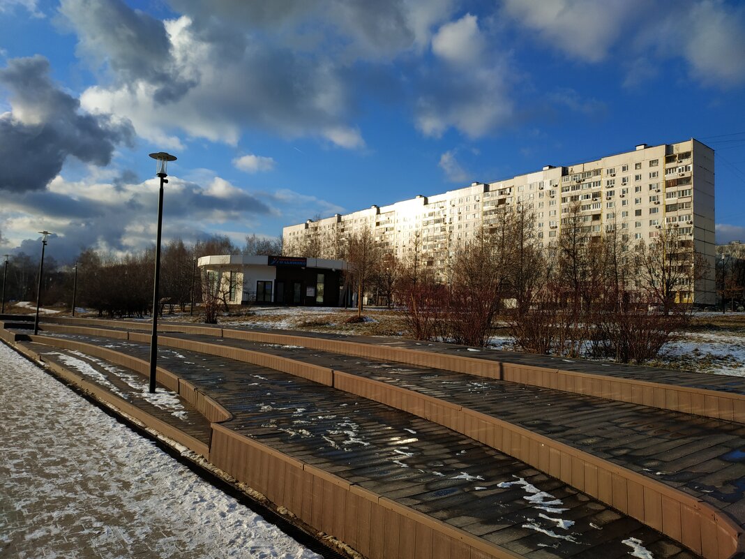 * * * - Андрей Лукьянов * * * - Андрей Лукьянов