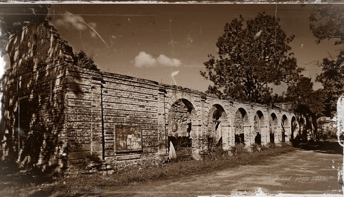 Развалины - Liudmila LLF