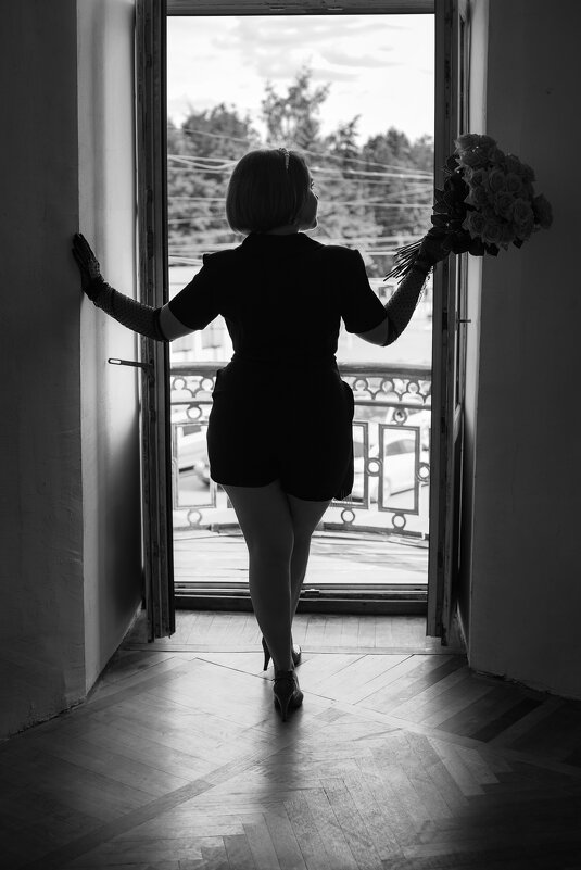 В дверном проеме - Екатерина Василькова В дверном проеме - Екатерина Василькова