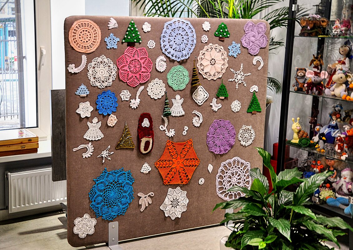 Приходите к нам ! Мы научим вас вязать , шить , лепить,,,,) - Анатолий Колосов