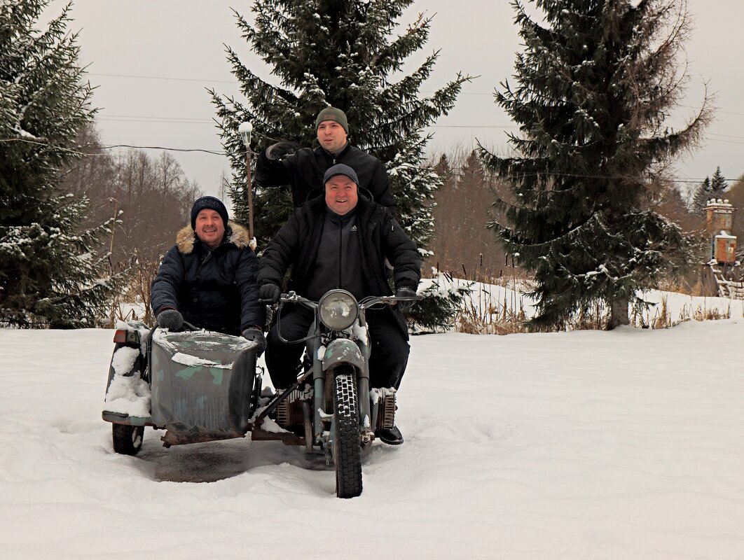 Дружба народов(турок,казах и русский). - веселов михаил 