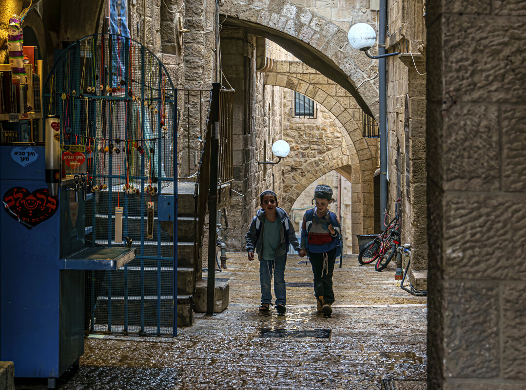 Из школы - Eugene *