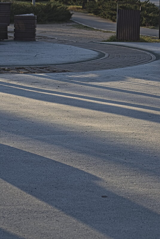 Асфальт и тени - Giant Tao /