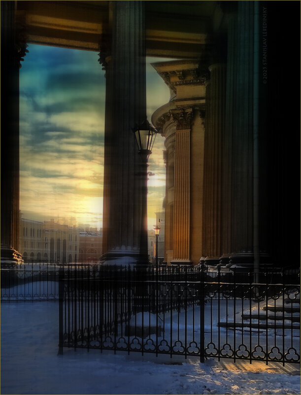 My magic Petersburg_04246_у Казанского собора - Станислав Лебединский