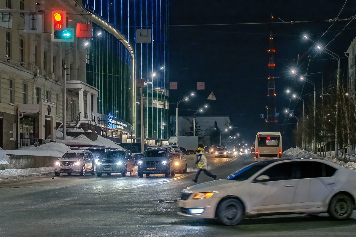 "В суете городской..." - Сергей Шатохин "В суете городской..." - Сергей Шатохин