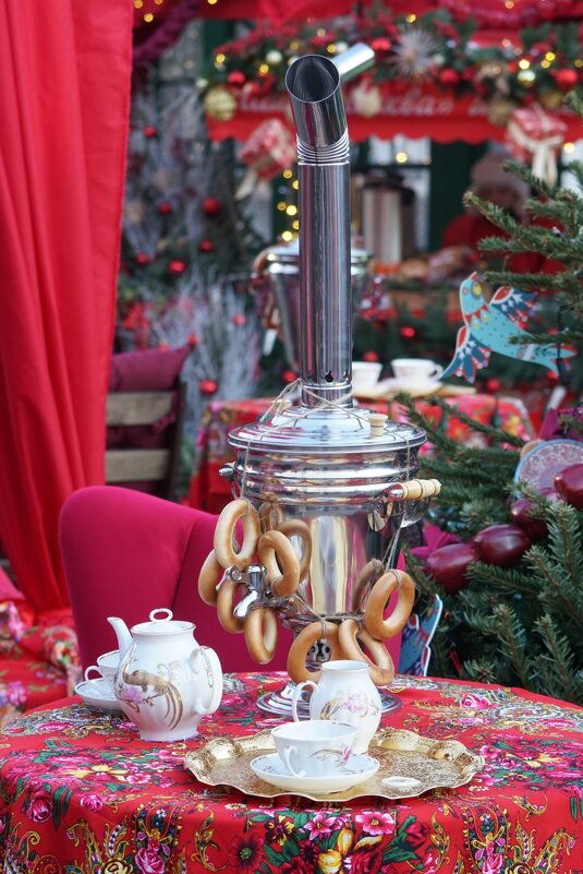 Чай должен быть, как женский поцелуй - крепкий, горячий и сладкий! - александр Чай должен быть, как женский поцелуй - крепкий, горячий и сладкий! - александр