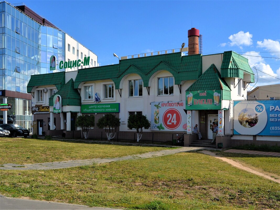 Чебоксары. Дом по ул. Калинина 80в. - Пётр Чернега Чебоксары. Дом по ул. Калинина 80в. - Пётр Чернега