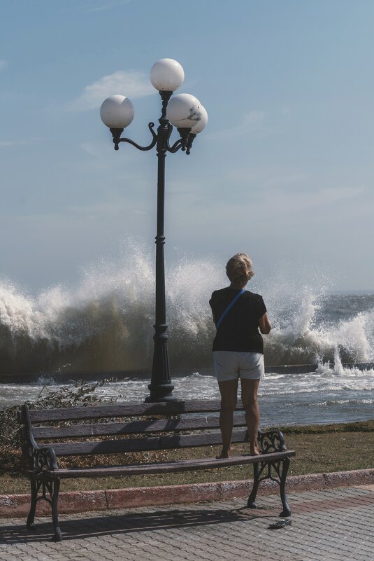 Осенний шторм в Керчи. - Анатолий Щербак
