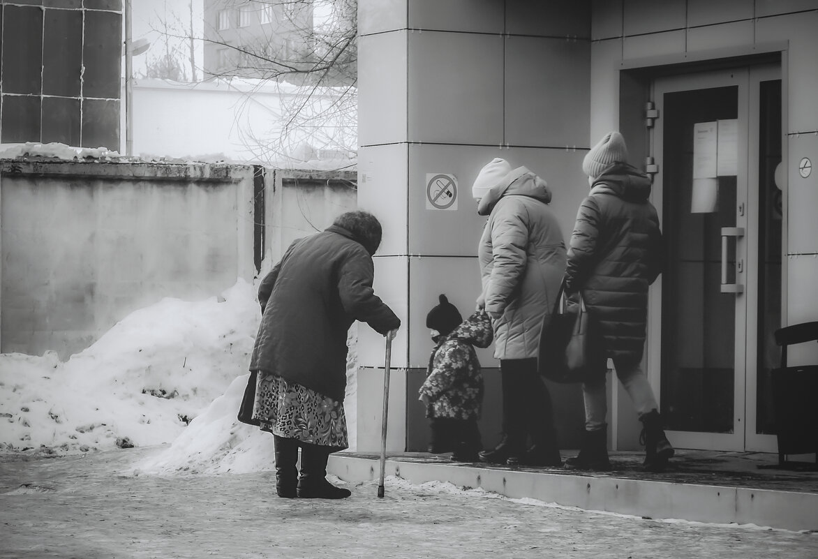 Молодым – везде у нас дорога,... - Сергей Царёв